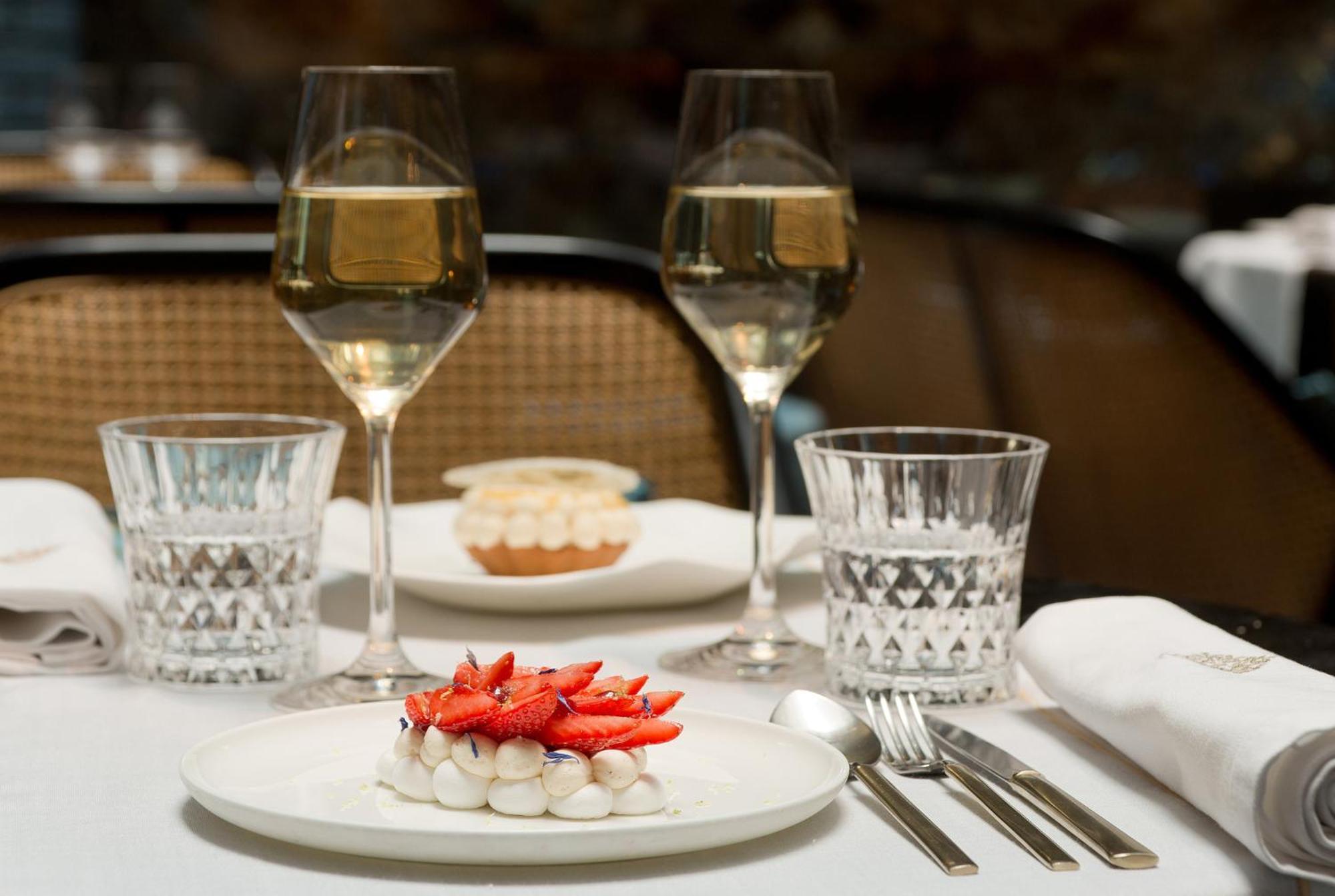 La Demeure Montaigne Hotel Paris